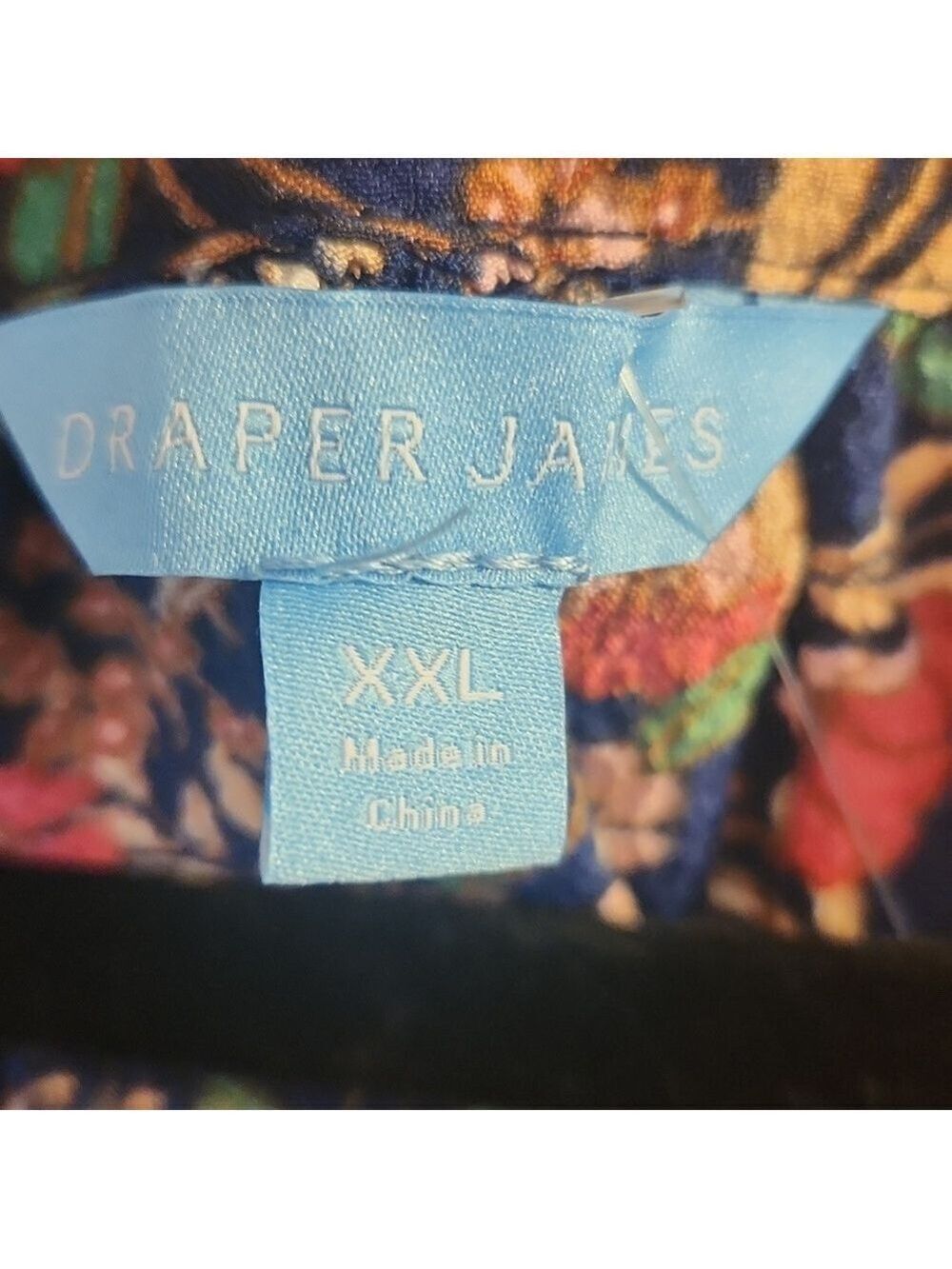 NWT Draper James flutter sleeve blouse XXL Red Blue Daint Floral Smocked Henley - Picture 3 of 8